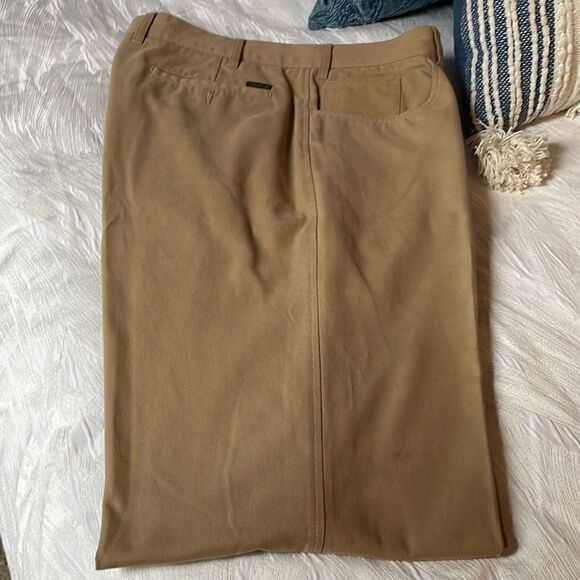 Faconnable 100% Cotton Khaki Pants - 38 - Picture 2 of 12